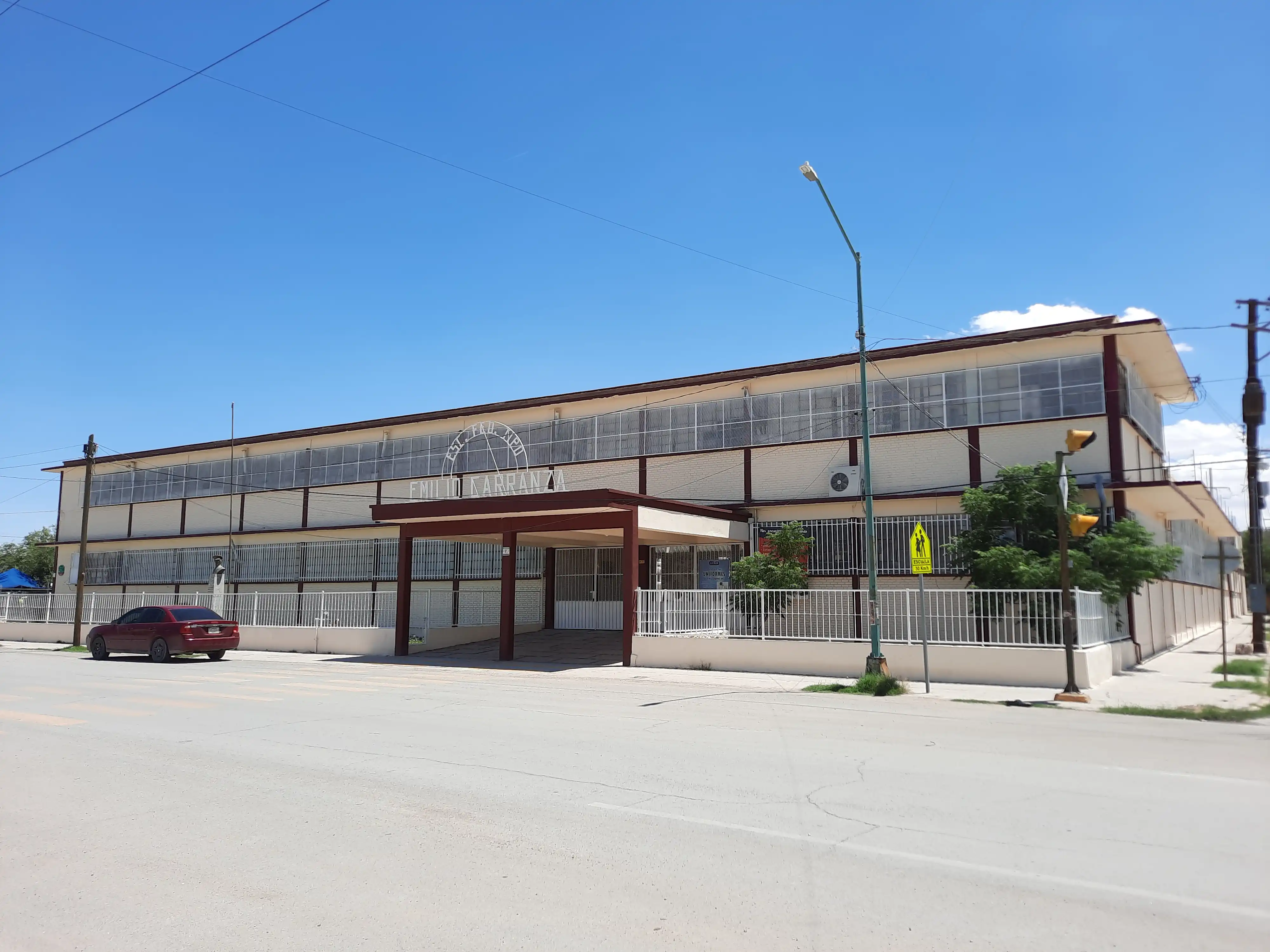 Escuela Emilio Carranza