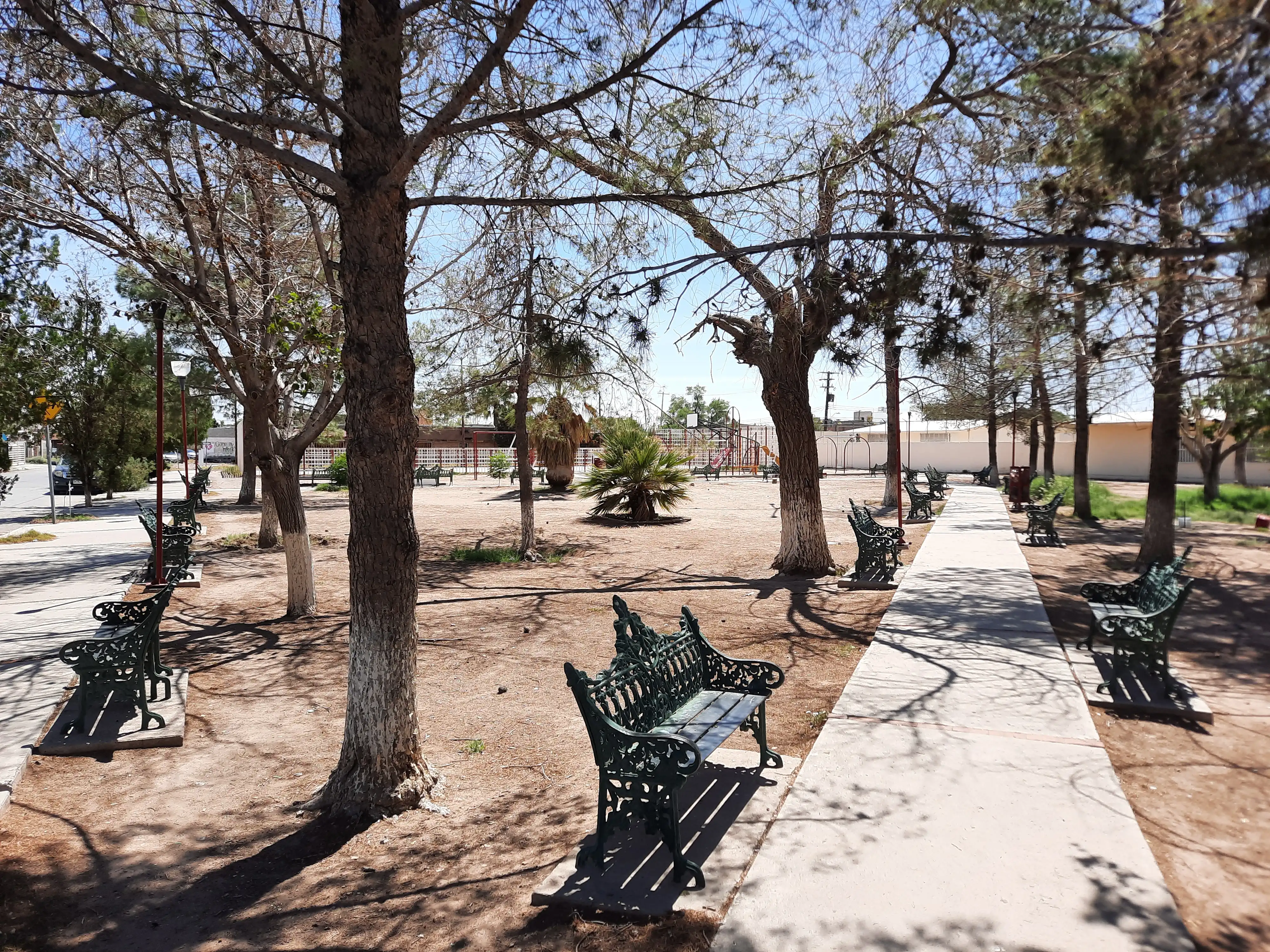 Parque Fernando Montes de Oca y 8 de Marzo