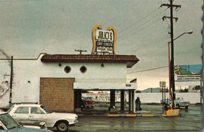 Julio's Café Corona