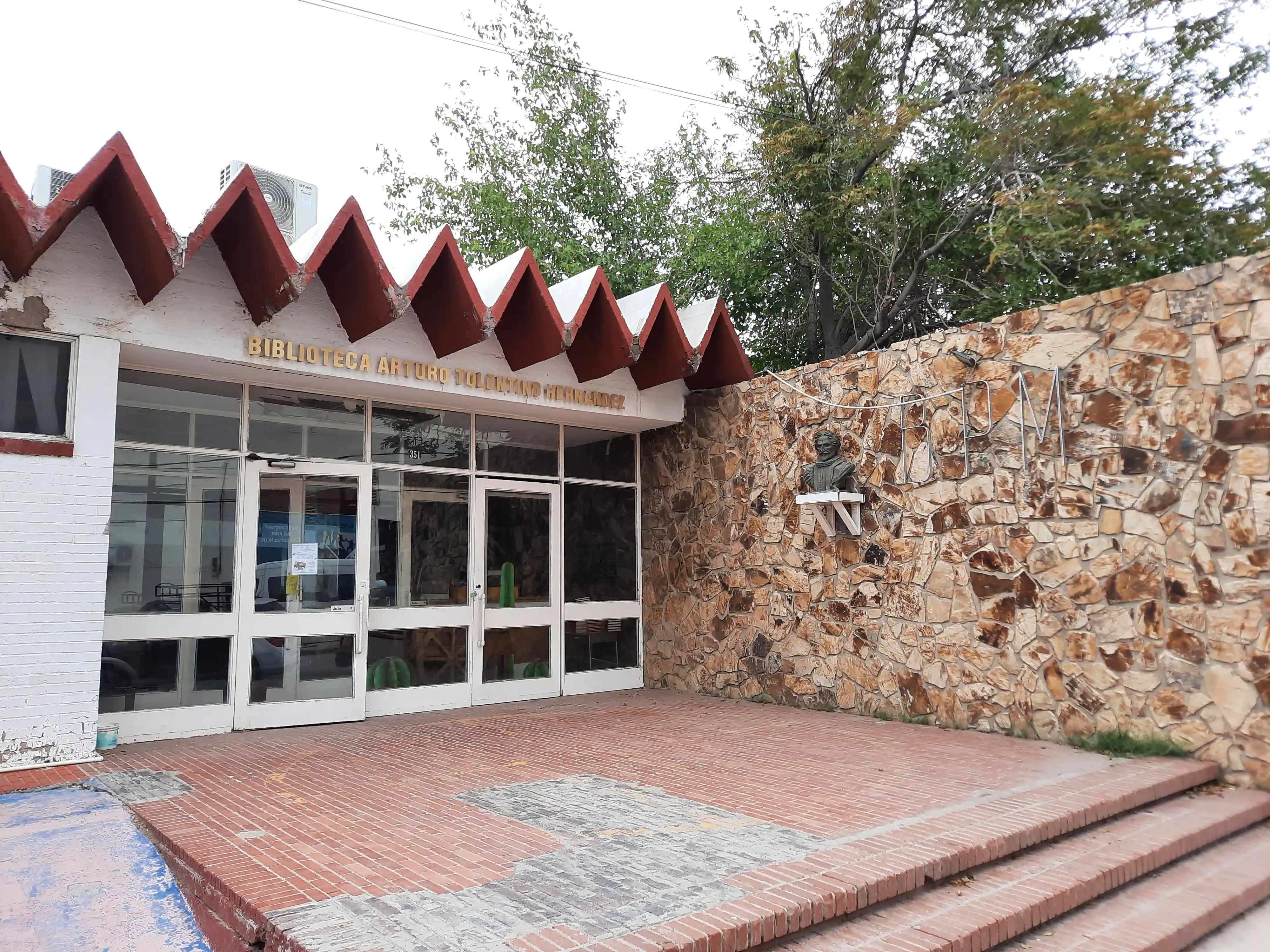Biblioteca Arturo Tolentino Hernández